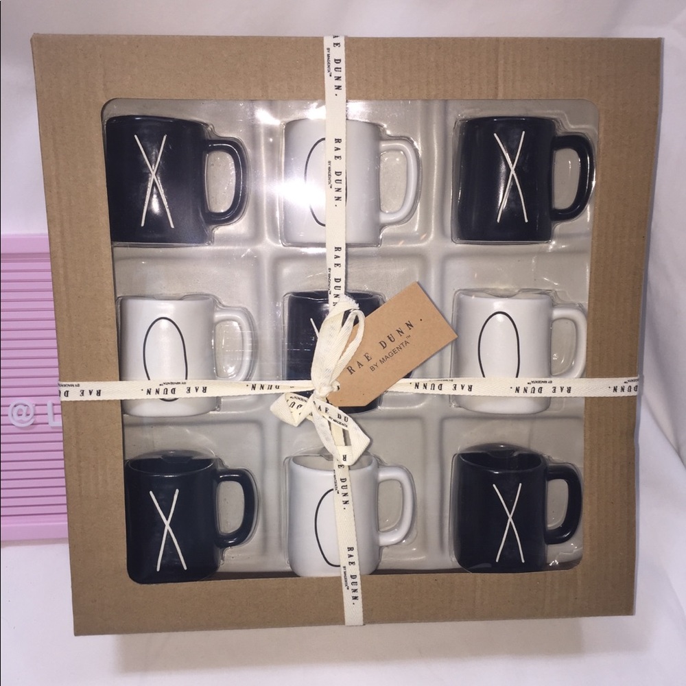 Rae Dunn TIC TAC TOE XOXO board & 9 mini mugs